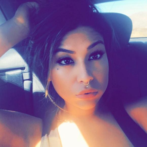 Meet your Posher, Cam - Picture 1 of 1